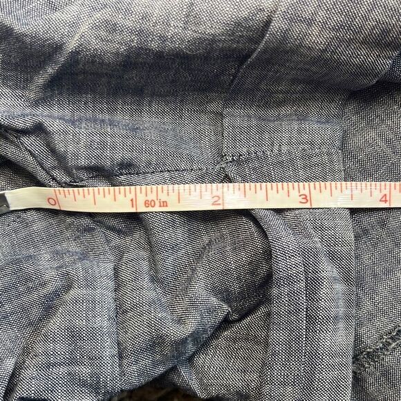Banana Republic Blue Chambray Cuff Button Tab 100% Cotton Mid Rise Shorts Sz 0P - Picture 7 of 7